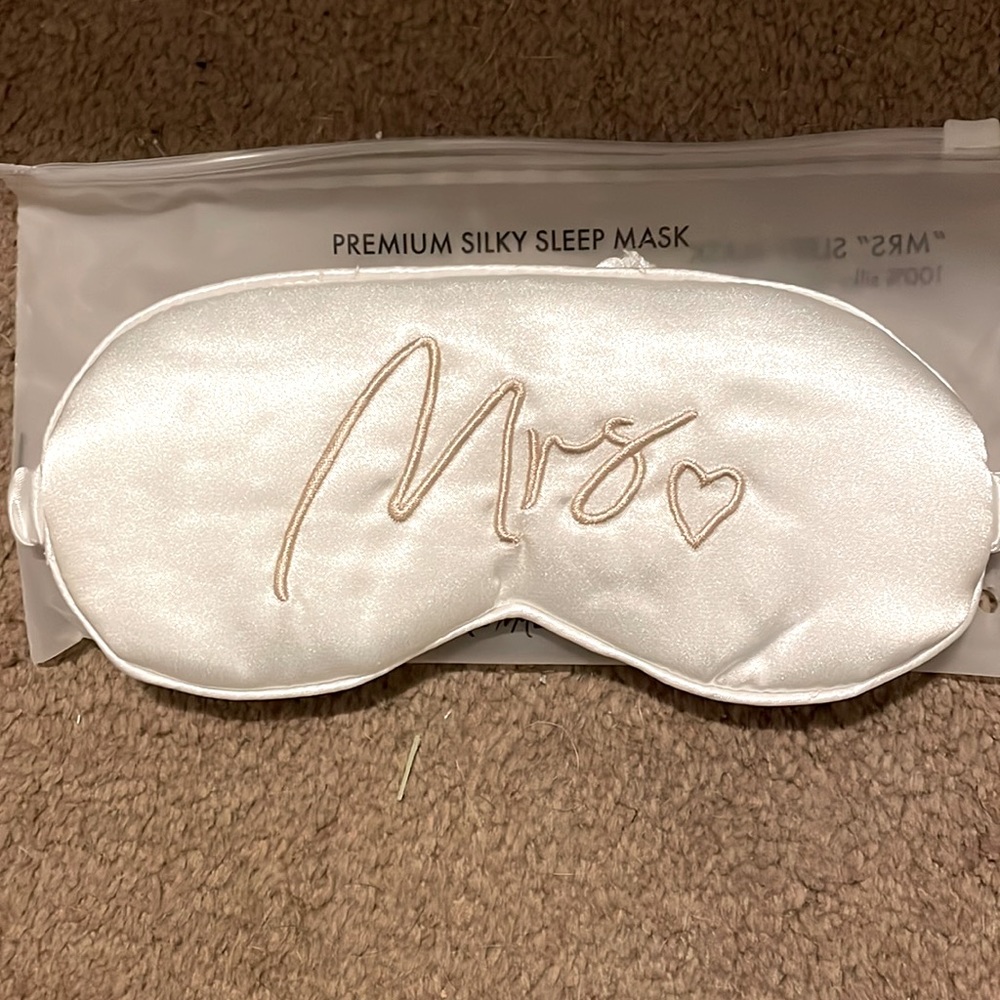 Sleep mask